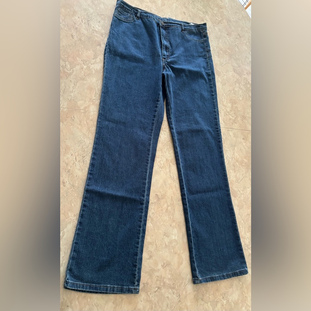 Stylish Indigo Boot Cut Women's Jeans